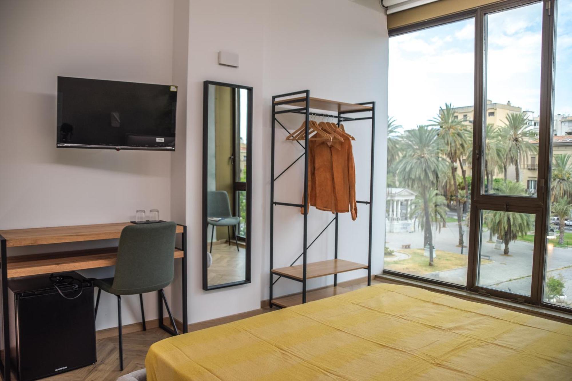 Politeama Crystal Rooms Palermo Ngoại thất bức ảnh